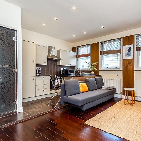 Pass The Keys West End Apartment Near Tottenham Court Road Londra Esterno foto