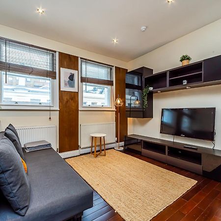 Pass The Keys West End Apartment Near Tottenham Court Road Londra Esterno foto