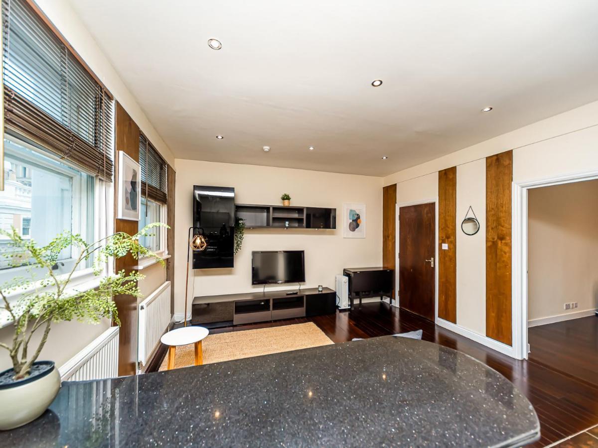 Pass The Keys West End Apartment Near Tottenham Court Road Londra Esterno foto