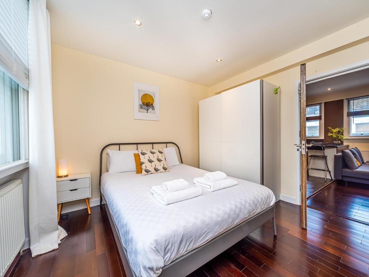 Pass The Keys West End Apartment Near Tottenham Court Road Londra Esterno foto