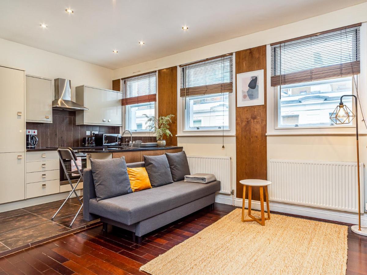 Pass The Keys West End Apartment Near Tottenham Court Road Londra Esterno foto