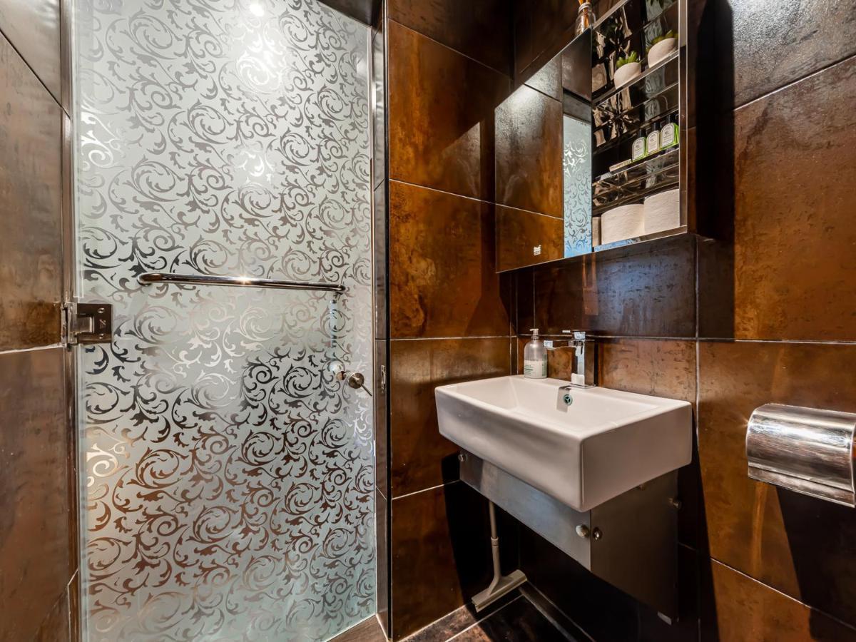 Pass The Keys West End Apartment Near Tottenham Court Road Londra Esterno foto