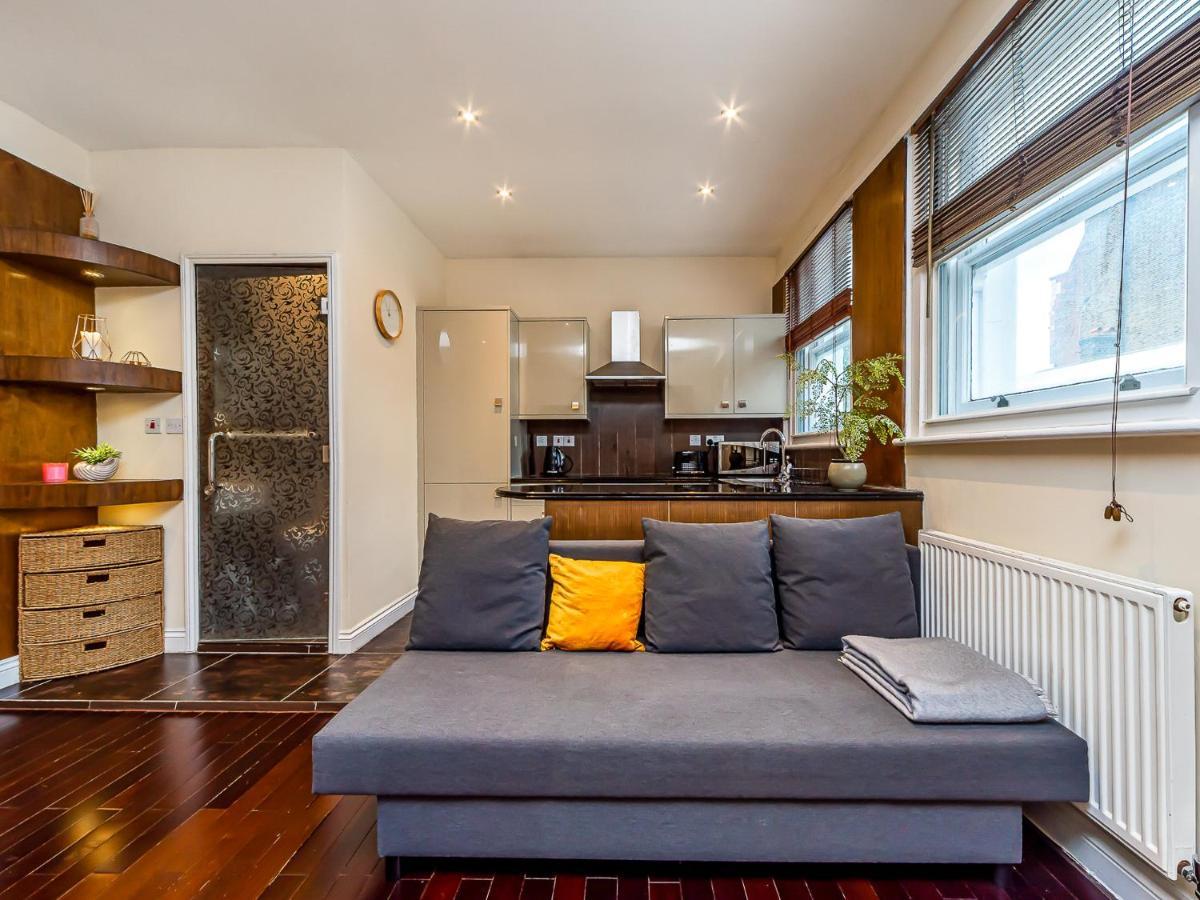 Pass The Keys West End Apartment Near Tottenham Court Road Londra Esterno foto