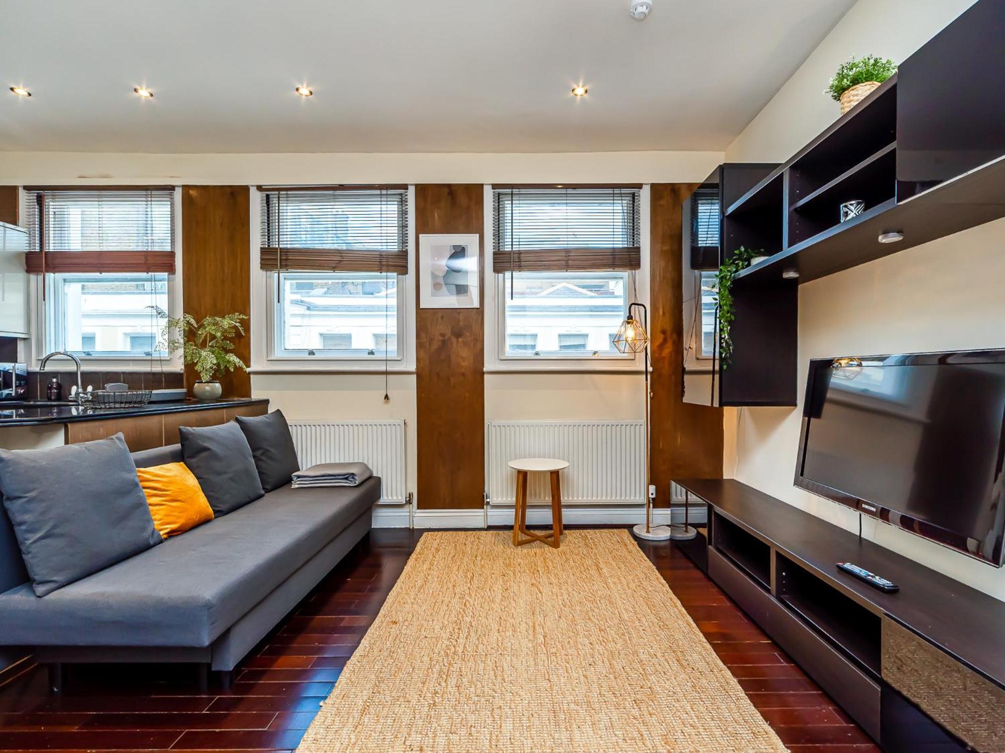 Pass The Keys West End Apartment Near Tottenham Court Road Londra Esterno foto