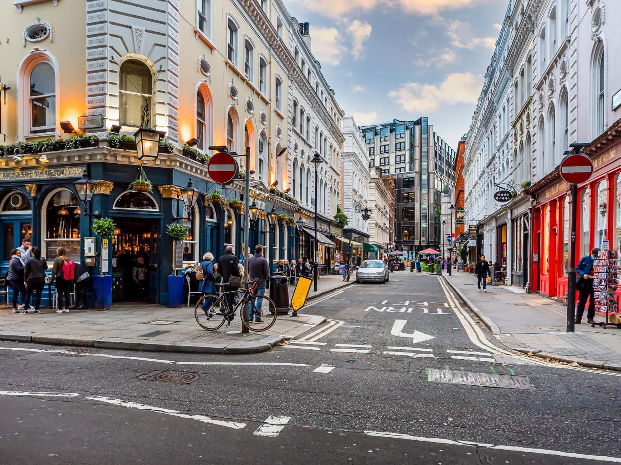 Pass The Keys West End Apartment Near Tottenham Court Road Londra Esterno foto
