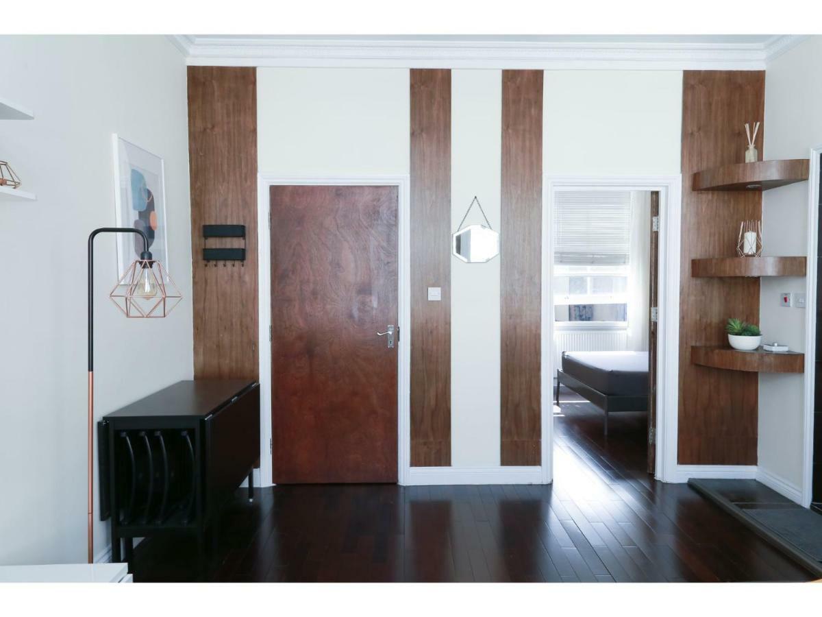 Pass The Keys West End Apartment Near Tottenham Court Road Londra Esterno foto